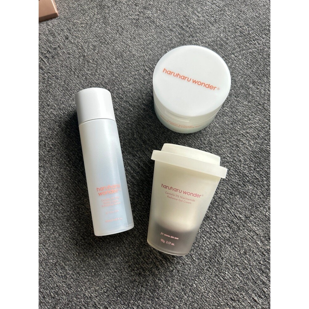 Haruharu Wonder Beauty Bundle Set - Cleansing Balm, Serum, and Gel Cream, NEW